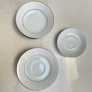 Noritake Japan Ranier 6909 Fine China